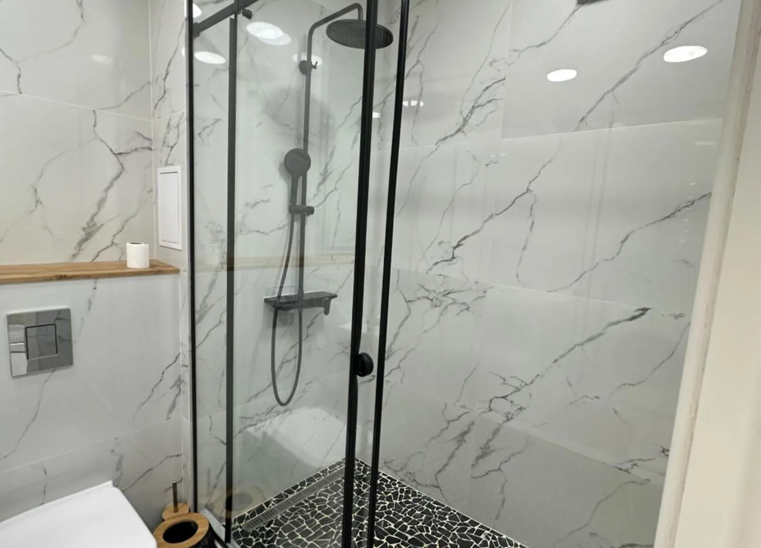Comfortable Apartment In Almaty